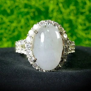 💎 6,90ct ovaler natürlicher Jadeit, geleeähnliche Lavendeljade - unbehandelt, Burma Edelstein - Bild 1 von 7