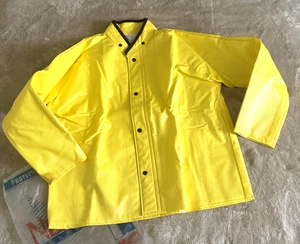 Neese Rainwear Yellow Jacket Coat Men Size Large Vintage Made in USA (OLD STOCK - Picture 1 of 7