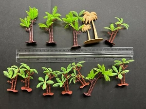 Plastic Army Figures Variety Trees LOT OF 12 Combined Shipping - Picture 1 of 1