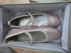 NEW WITH BOX BONPOINT AISHA LEATHER FLATS- ROSE SIZE 33 - Picture 1 of 3