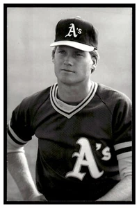 Jay Howell (1986) Oakland Athletics Vintage Baseball Postcard RD14 - Picture 1 of 2