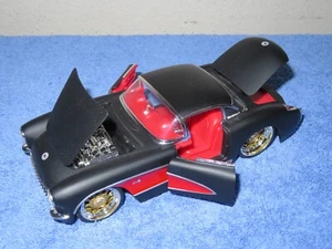 1957 CHEVY CORVETTE 1:24 JADA OPENING HOOD, DOORS & TRUNK - Picture 1 of 10