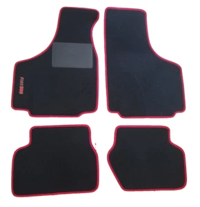 KIT SERIE TAPPETI TAPPETINI FIAT 500 EPOCA con FIAT 500 IN ROSSO - Foto 1 di 4