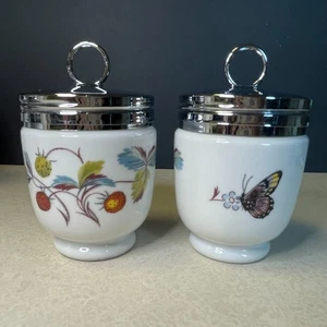 Royal Worcester Strawberry Fair Egg Coddler mit Schmetterling - 2er Set - Bild 1 von 5