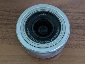 Panasonic Lumix 12-32mm F3.5-5.6 Lens H-FS12032 Silver Micro Four Thirds MFT - Picture 1 of 7