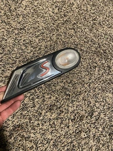 Mini Cooper S 2007-2015 guardabarros delantero izquierdo marcador lateral emblema luz R56 OEM - Imagen 1 de 4