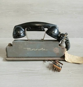 Vintage Motorola Handie Talkie FM Radiophone Motorola Radio Phone With FCC Card - Picture 1 of 9