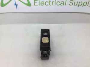 Interruptor enchufable Crouse Hinds MP120 20 amperios 1 polo - Imagen 1 de 9