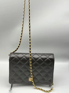 GIVENCHY 4G logo gold chain Quilted shoulder bag - Picture 1 of 14