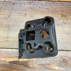 Echo PB 8010T 8010T Genuine parts - Intake Insulator Manifold - Picture 1 of 10