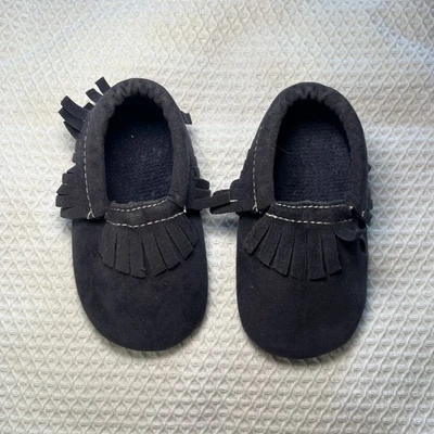 Baby Moccasins Blue Fringe Approx Size 3 Soft Sole Unisex Crawling Shoes Newborn - Image 1 of 4