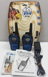 Midland LXT310 Two-Way Radios Walkie Talkies Pair w/ Charger 22CH 10 Mile Range - Zdjęcie 1 z 10