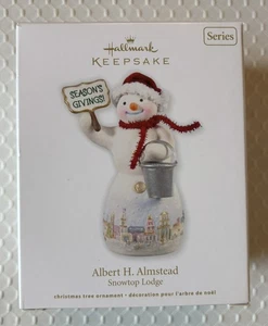 Hallmark 2012 Snowtop Lodge #8 Albert H. Almstead Ornament Porzellan Schneemann neu - Bild 1 von 2