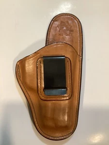 Bianchi 100S211 Leather ITW (RH) Conceal Carry Holster - Picture 1 of 6
