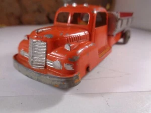 TOOTSIETOY VINTAGE LATE 1940'S EARLY 1950'S DIE-CAST RED DUMP TRUCK 5-59-14 - Picture 1 of 12