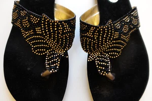 Beautiful Black Asian Ethnic Ladies Flats with gold & black beadwork -EU size 39 - Picture 1 of 9