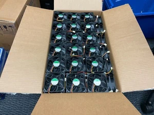 Lot100xFan SUNON 90x90x25mm E92251B1-12V-2.0W-3Pin 5in-Cable and Screew New - Picture 1 of 1
