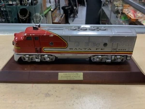 Avon Lionel 1948 Santa Fe F3 Diesel Engine collectible - preowned & worn - Picture 1 of 14