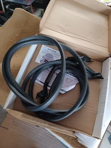 78-82 Corvette door seals - Bild 1 von 3