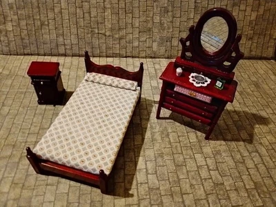 Juego de dormitorio para casa de muñecas tocador vintage espejo + cama individual y cajón lateral Foto 1 de 4