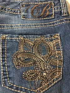 CODE BLEU WOMENS CAPRI BLUE JEANS SIZE 10 CUFFED BACK POCKET DESIGN - Picture 1 of 8