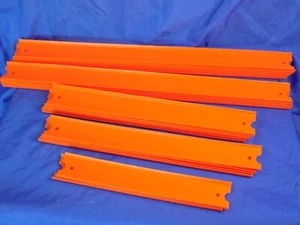 Lote de 20 piezas Hot Wheels Track Builder vía recta en muy buena condición - Imagen 1 de 4