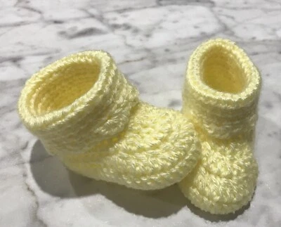 Zapatos de ganchillo hechos a mano recién nacido 0/3 meses botines amarillos Foto 1 de 4