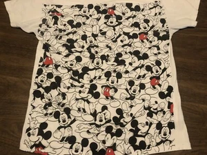 Camiseta blanca grande de Disney Different Emotions of Mickey Mouse - Imagen 1 de 10