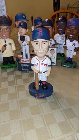 Nomar Garciaparra Boston Red Sox Dunkin Donuts SGA Bobblehead Doll No Box Cover