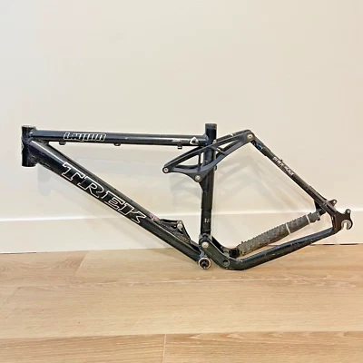 Trek Liquid 30 Full Suspension Frame 17.5" MTB 26er Disc - Image 1 of 4