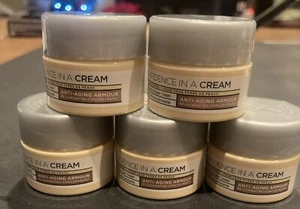 5x IT CONFIDENCE IN A CREAM Transforming Moisturizing Super Cream 7ml ea. NEW - Picture 1 of 2