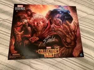 FIRMATO DA COLLEZIONE VAULT MARVEL LEGENDS SDCC 2016 ESCLUSIVO HASBRO STAN LEE - Foto 1 di 9