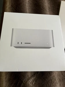 Apple Mac Studio 2022 M1 Ultra 20-Core CPU 48-Core GPU 64GB 4TB SSD - Excellent - Picture 1 of 2