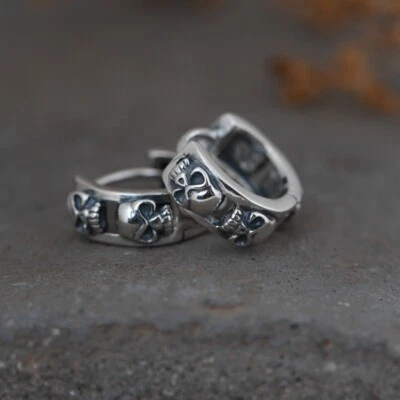 S925 Plata Esterlina Calavera Banda Huggie Aro Pendientes Gótico Motociclista Retro Unisex Foto 1 de 4