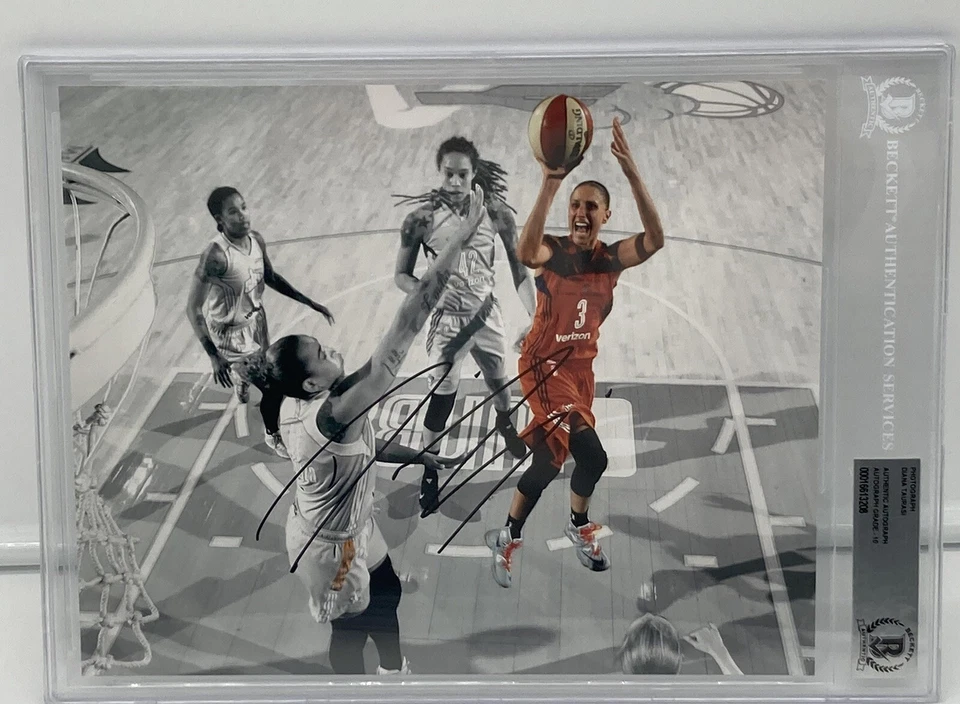 DIANA TAURASI SIGNED ENCAPSULATED 8x10 PHOTOGRAPH BECKETT AUTOGRAPH GRADE 10 - Image 1 of 4
