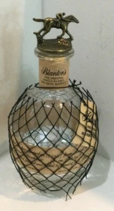 Blanton's leere 750 ml Schnaps Dekanter Bourbon Whiskey Flasche Buchstabe A Jockey F6 - Bild 1 von 8