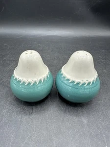 Vintage Harker Corinthian Pat Sur Pate Teal Green Salt & Pepper Shakers - Picture 1 of 5