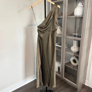 Reformation Dasha Seiden-Midikleid NEU Morel braun asymmetrischer Ausschnitt Cut-Out 6 - Bild 1 von 7