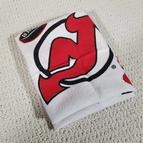 New Jersey Devils Cloth Towel Two Small Banners  13 in x 19 in 2001 Stanley Cup Cover