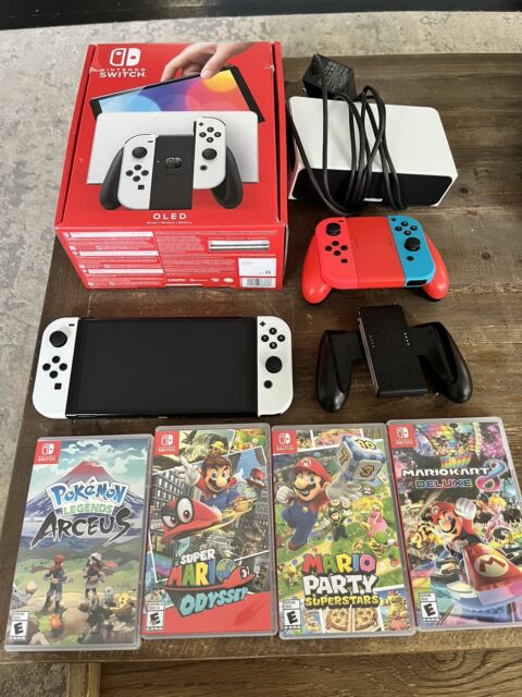 Console Nintendo Switch 32GB + Mario Kart 8 Deluxe - Vermelho/Azul