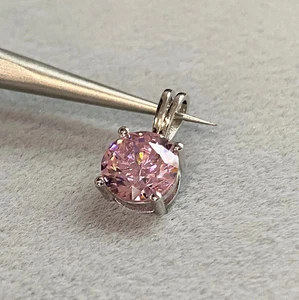 Ciondolo solitario taglio tondo moissanite rosa certificato 2,25 ct argento 925 - Foto 1 di 6