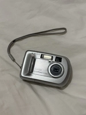 Kodak EasyShare CX7300 Digital Camera Silver (not working, for parts only) - Image 1 of 4