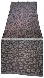 Barefoot Dreams CozyChic Blanket In The Wild Animal Print 563 Grays 60 x 72 - Picture 1 of 10