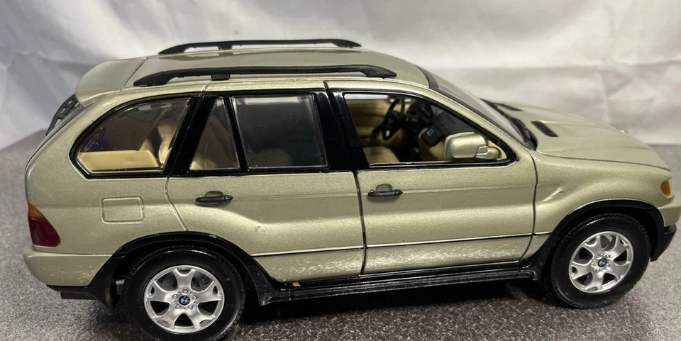 1998 BMW X5 SUV Die-Cast (1:18 Scale) - Image 1 of 2