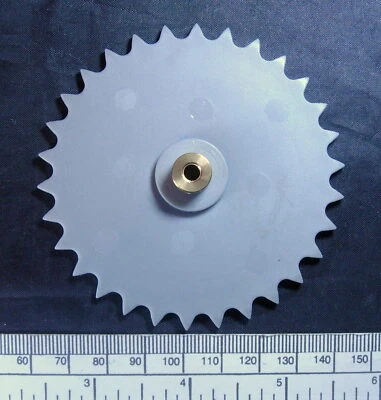 Sprocket for plastic chain - 30 teeth - diameter 80mm - brass hub bore 4 - Image 1 of 2