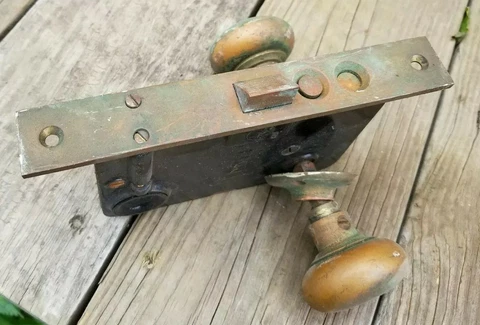 RUSSWIN 1/2 ENTRY MORTISE Brass LOCK  w/ Knobs & Covers  7 3/4" FACE no Key Cover