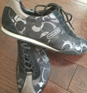 coach black tennis shoes