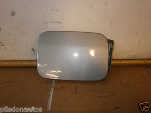 MERCEDES CLASE A A140 2001 GASOLINA TAPA SOLAPA PLATA 706 - Imagen 1 de 1