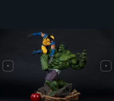 Sideshow Collectibles Hulk vs. Wolverine  Maquette Statue Exclusive Version - Image 1 of 4