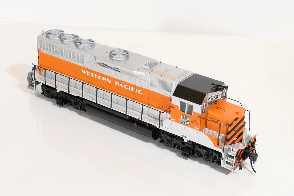 Atlas 8925 HO Scale DC Locomotive Western Pacific 3508 GP-40 - Image 1 of 4